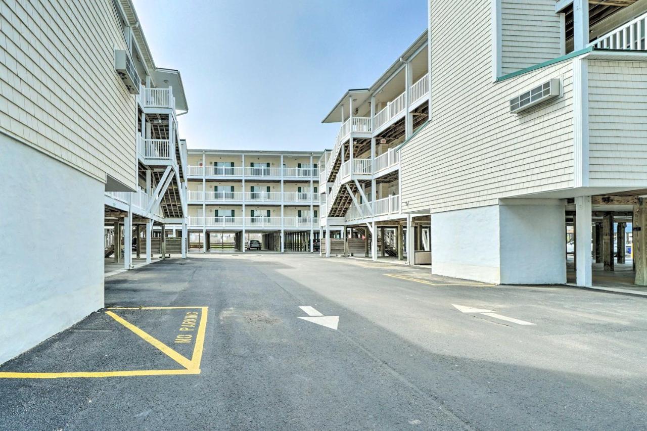 Ocean-View Oak Island Condo, 1 Block To Beach! Esterno foto