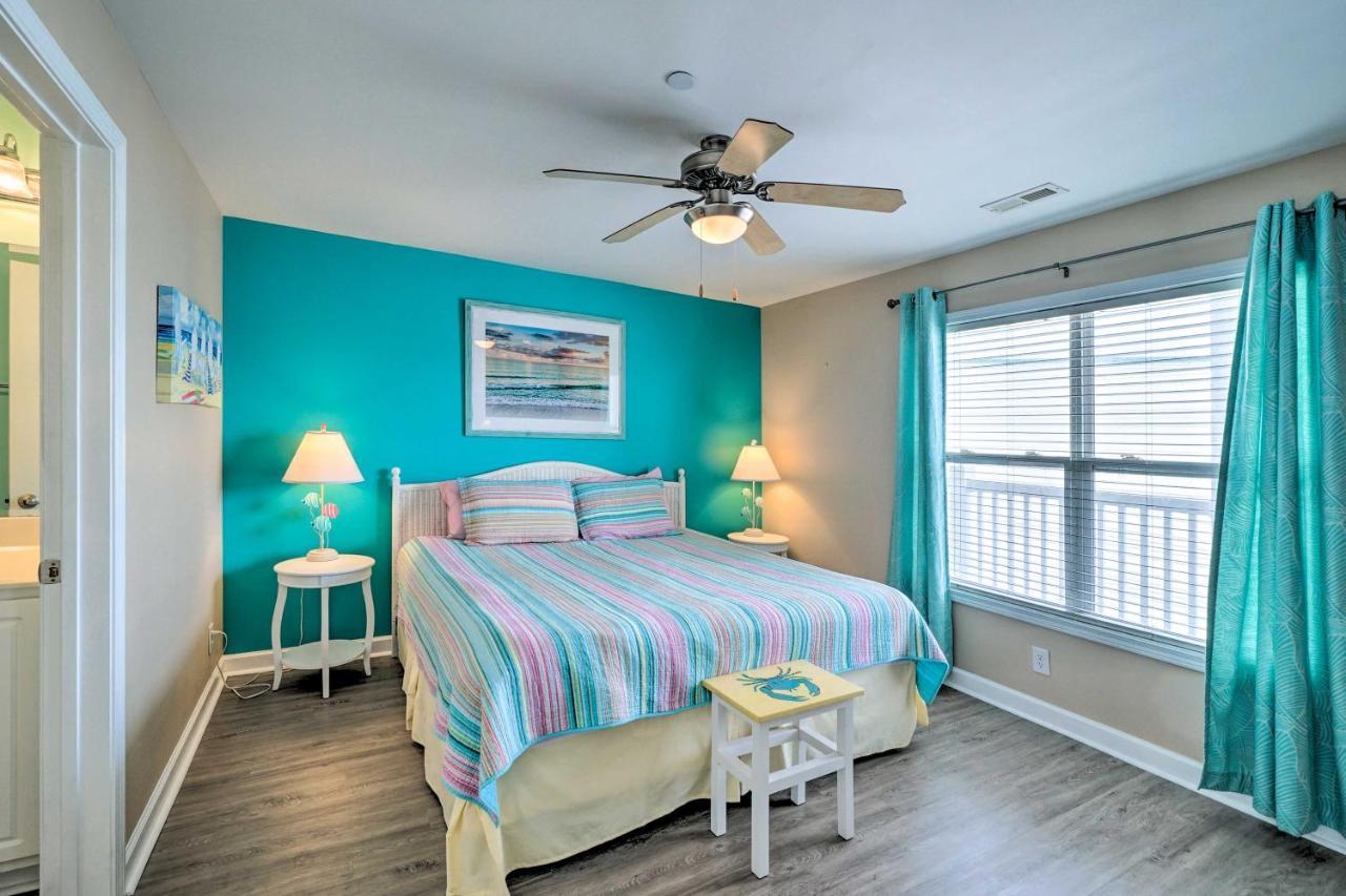 Ocean-View Oak Island Condo, 1 Block To Beach! Esterno foto